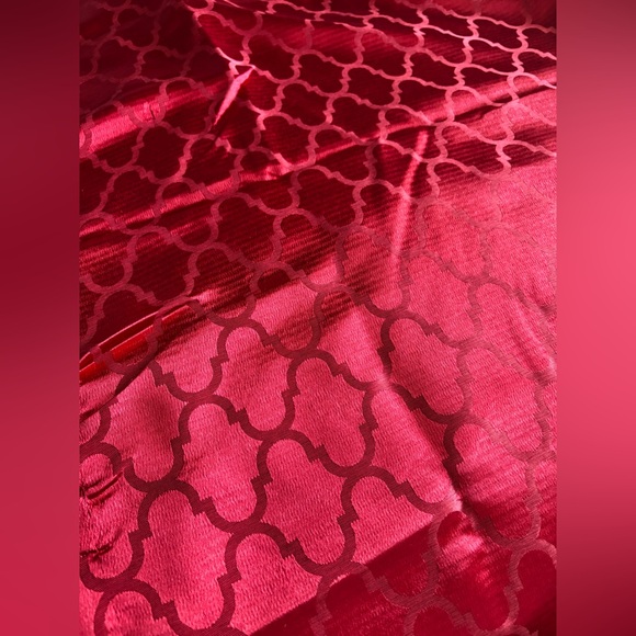 Food Network Red table cloth for square or long rectangle table. - Picture 3 of 5